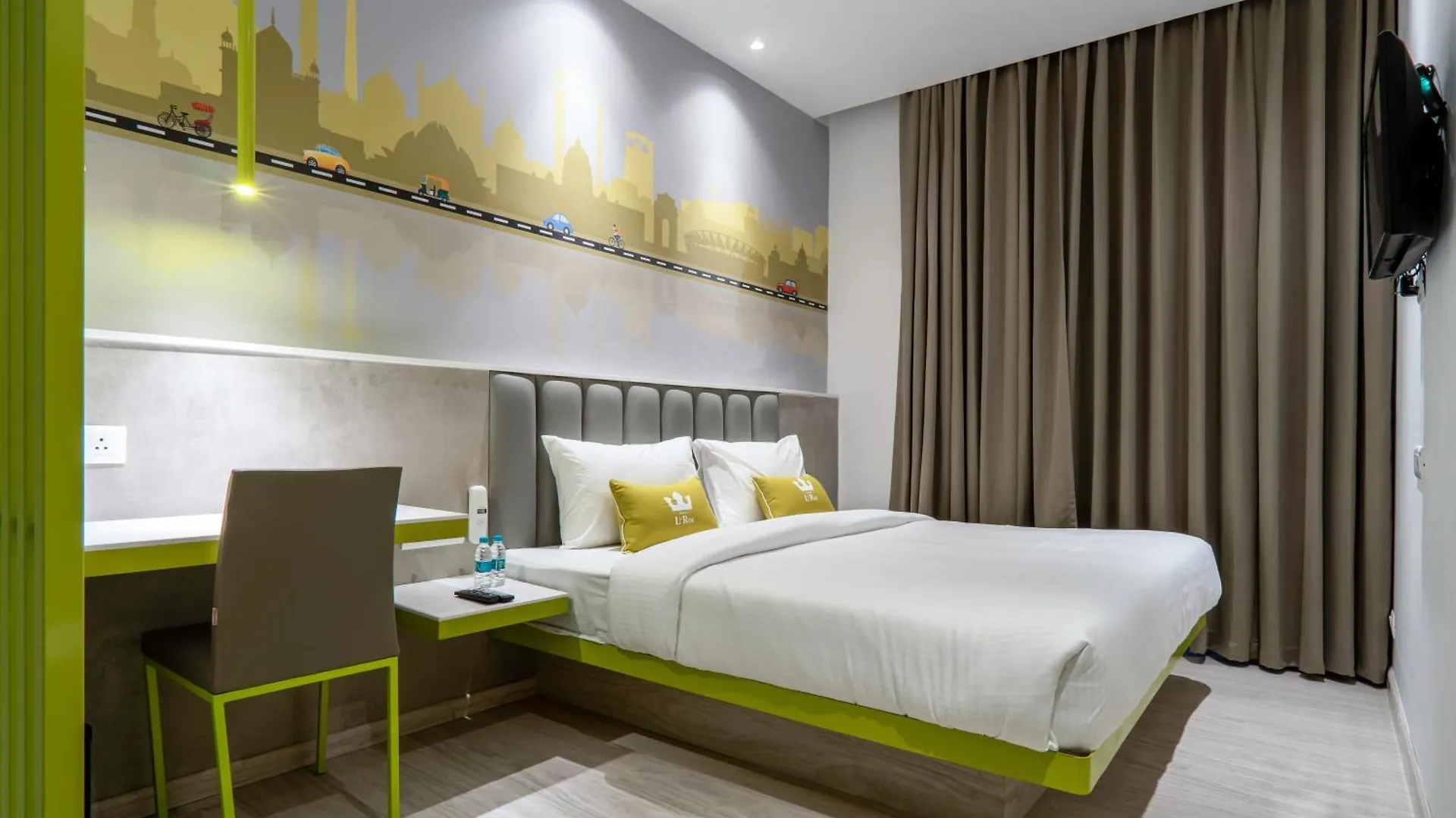 ***  Hotel Le Roi Express Karol Bagh Delhi  India