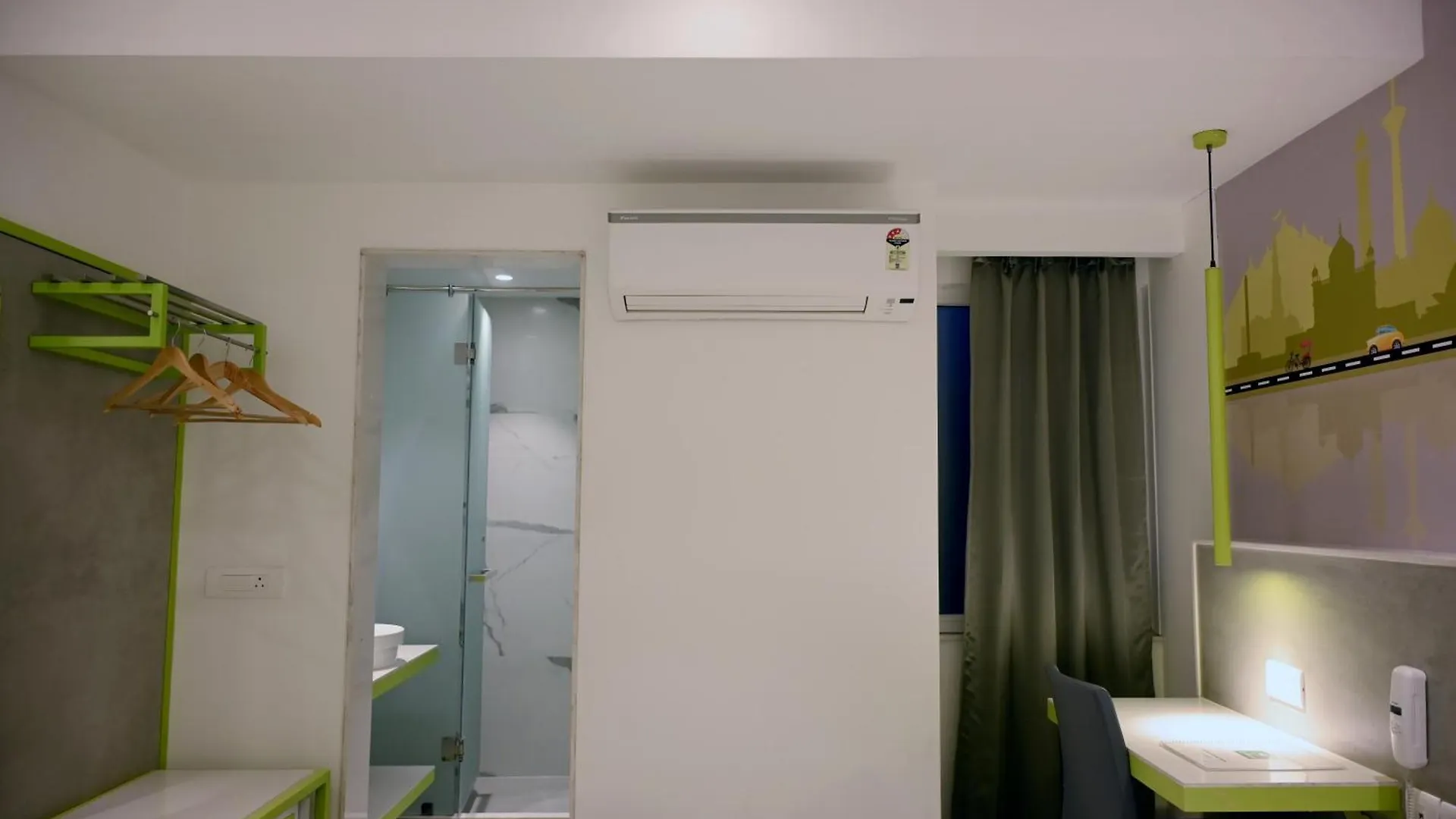 Hotel Le Roi Express Karol Bagh Delhi  3*, Delhi (National Capital Territory of India) India
